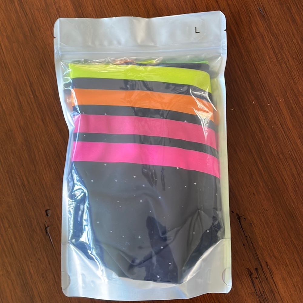 Women’s Goldsheep Star Wars Legging, size Large Rainbow